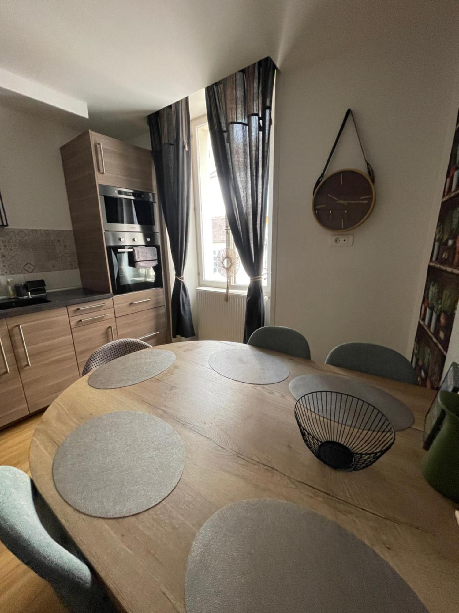 Appartement Moderne Centre Ville, 5 Personnes, 65 M2 Semur-en-Auxois Eksteriør bilde