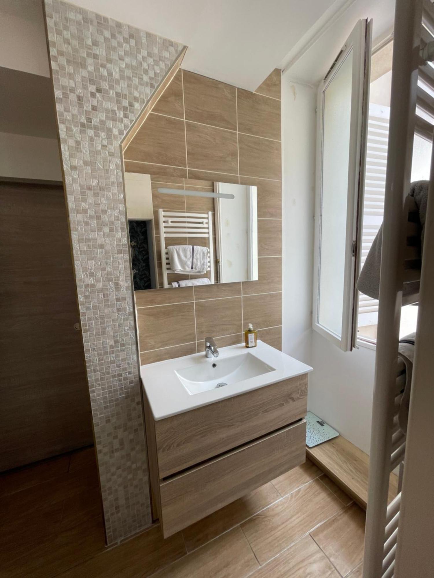 Appartement Moderne Centre Ville, 5 Personnes, 65 M2 Semur-en-Auxois Eksteriør bilde