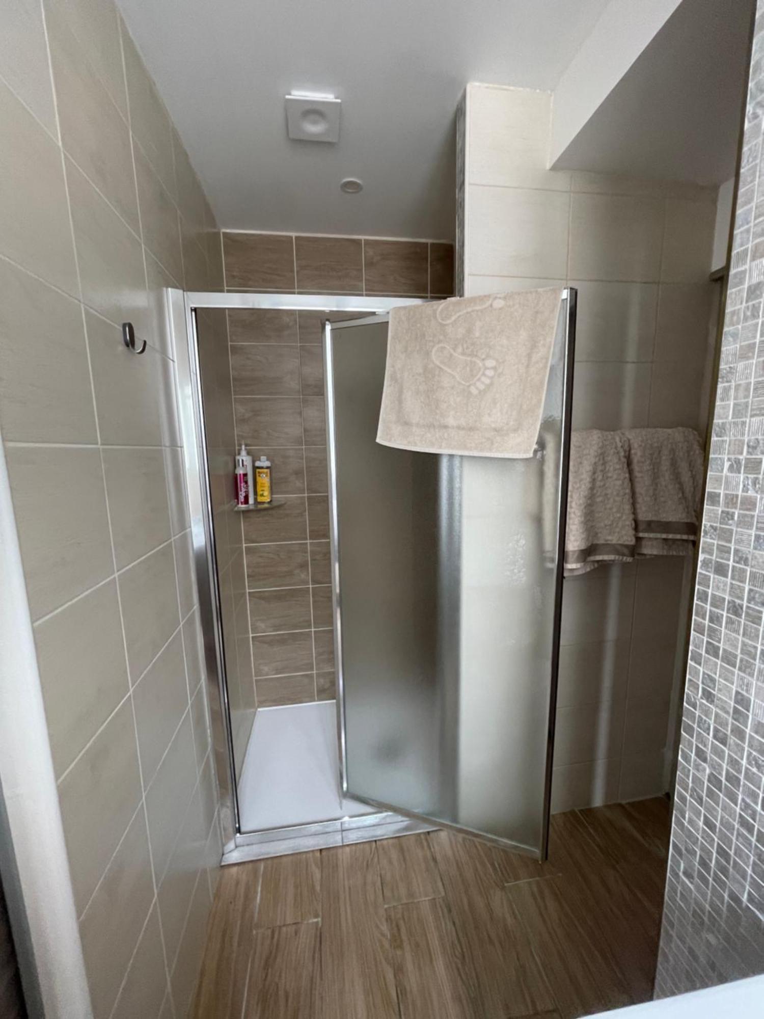 Appartement Moderne Centre Ville, 5 Personnes, 65 M2 Semur-en-Auxois Eksteriør bilde