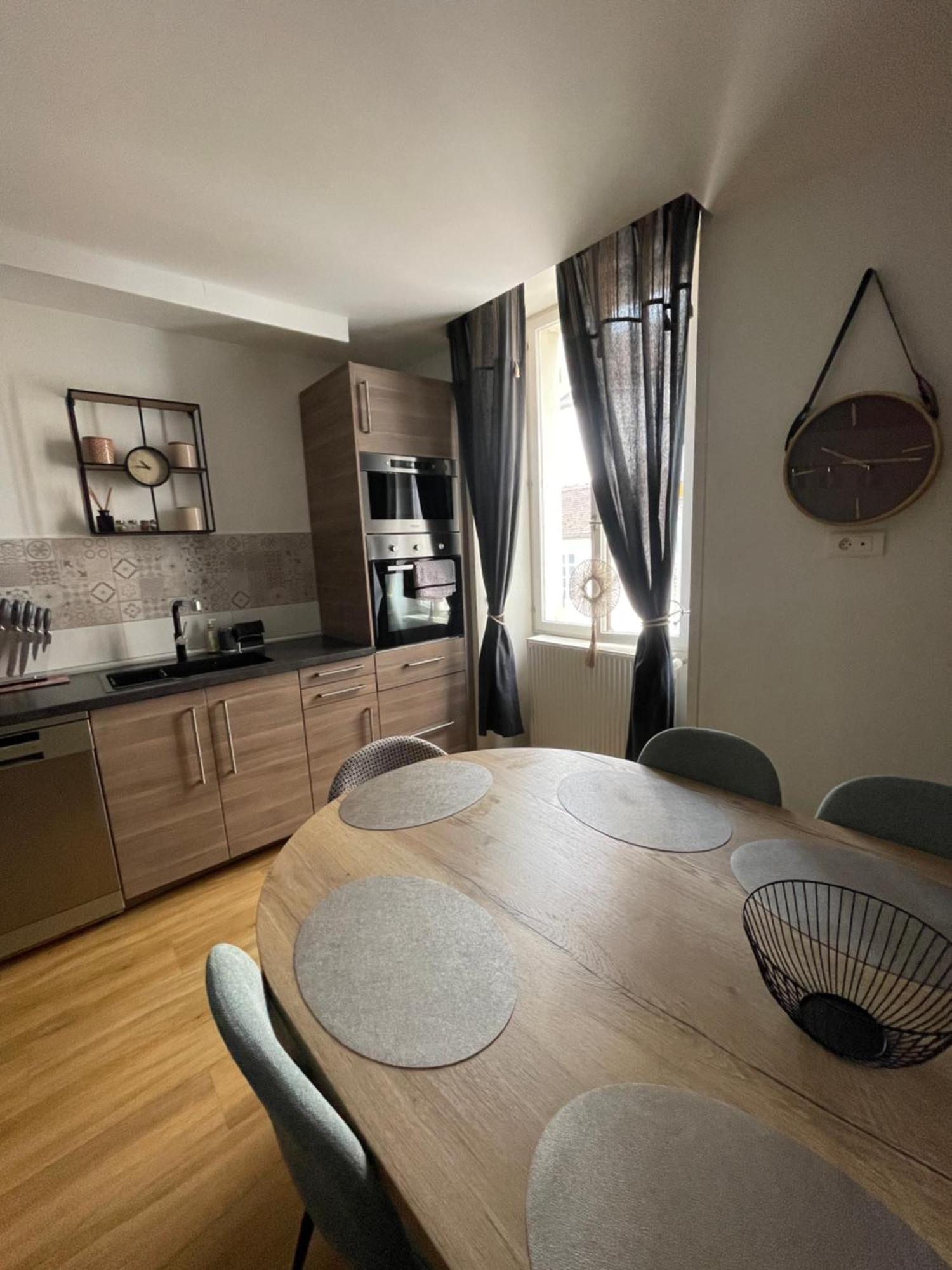 Appartement Moderne Centre Ville, 5 Personnes, 65 M2 Semur-en-Auxois Eksteriør bilde