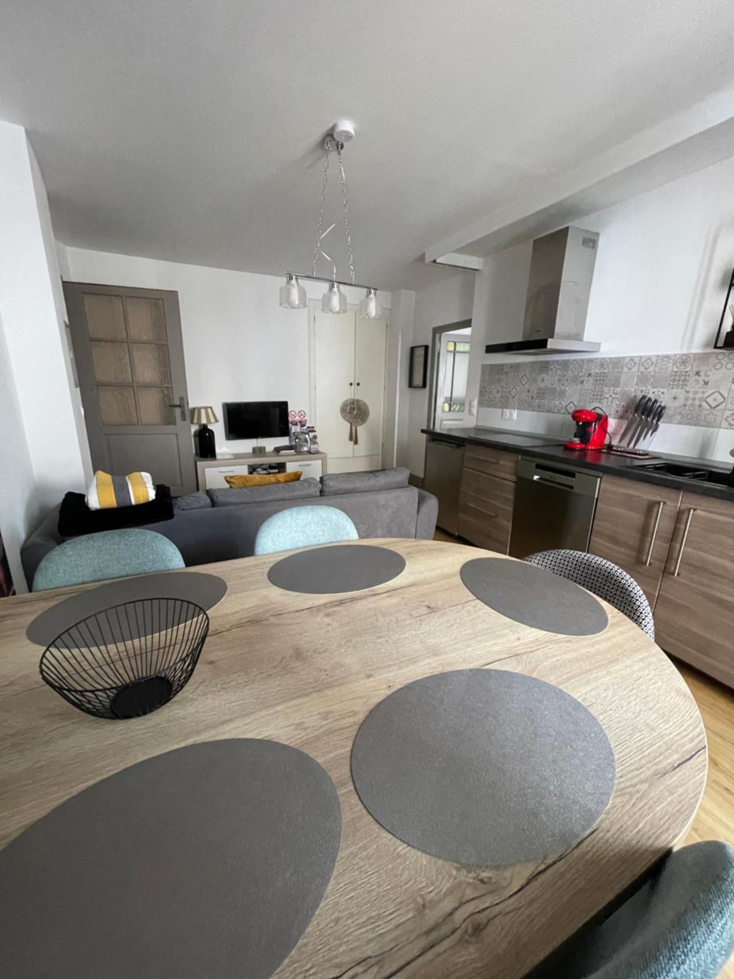 Appartement Moderne Centre Ville, 5 Personnes, 65 M2 Semur-en-Auxois Eksteriør bilde